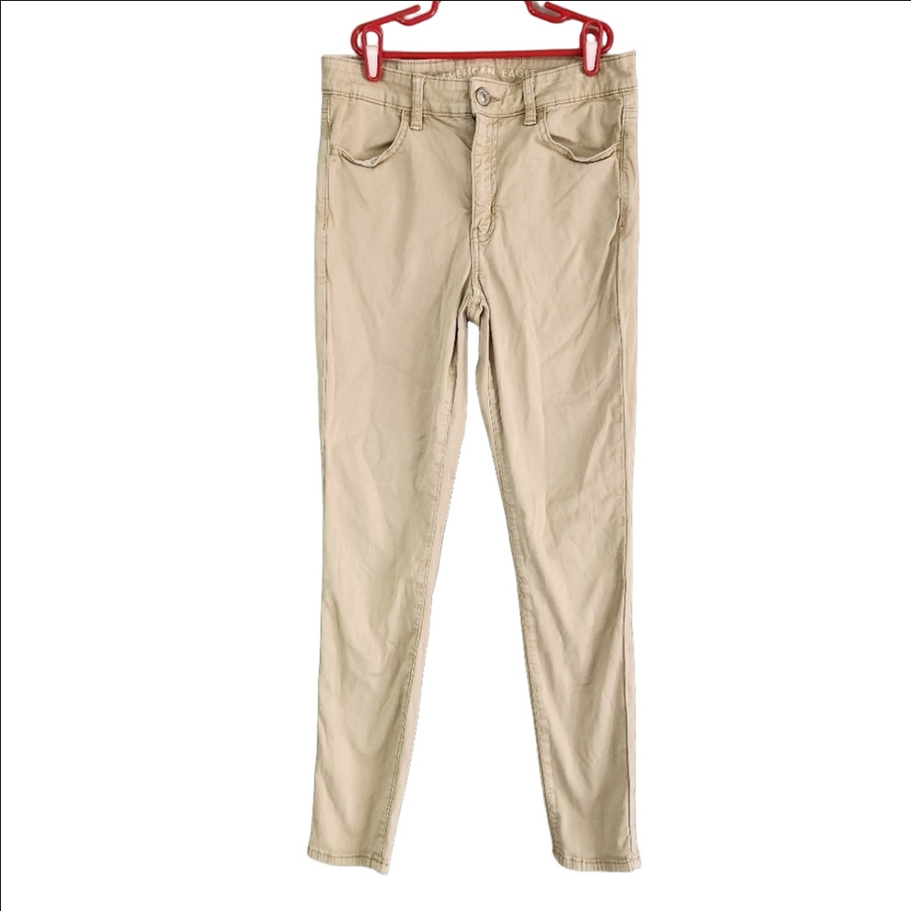 3/$25 American Eagle Outfitters kahki dotressed pants size 8 with stretch